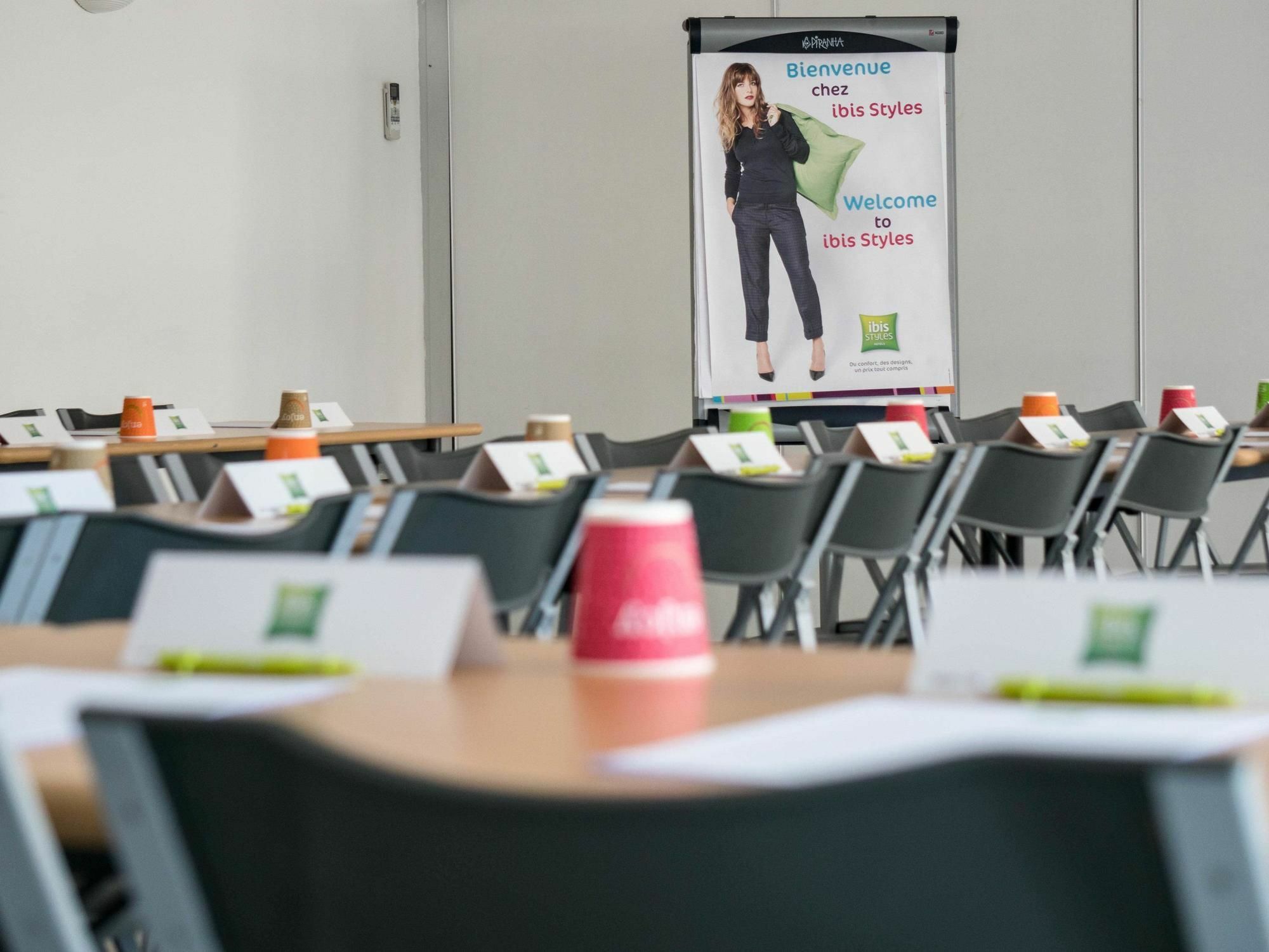 Ibis Styles Perpignan Canet En Roussillon Экстерьер фото